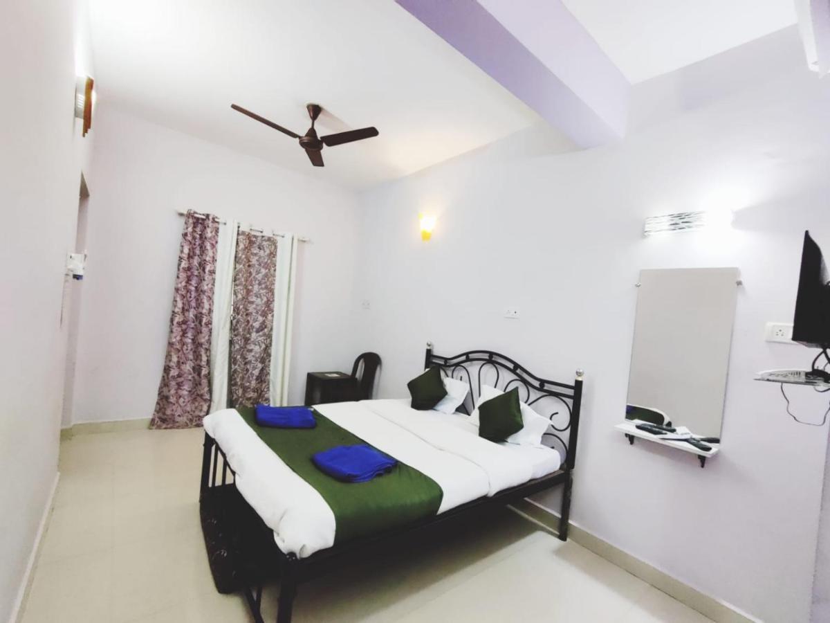 Tiger Eye Guest House Calangute Exterior photo